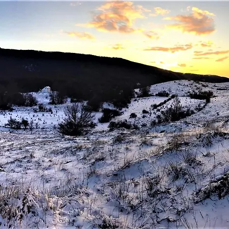 Дом отдыха Holiday Trailhill *